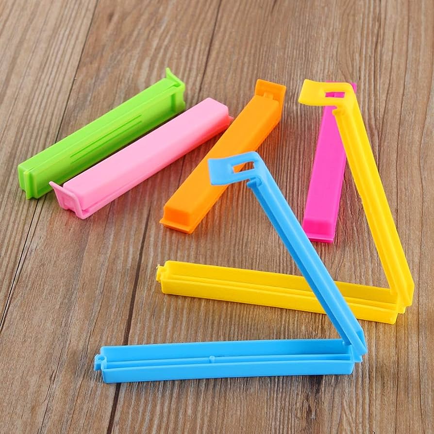 12Pcs Food Snack Storage Sealing Bag Clips – Reusable Kitchen Clips for Freshness